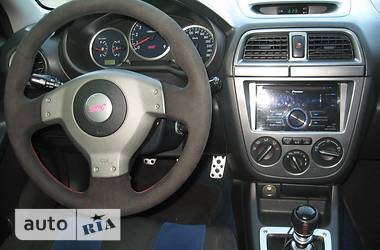 Седан Subaru Impreza 2004 в 