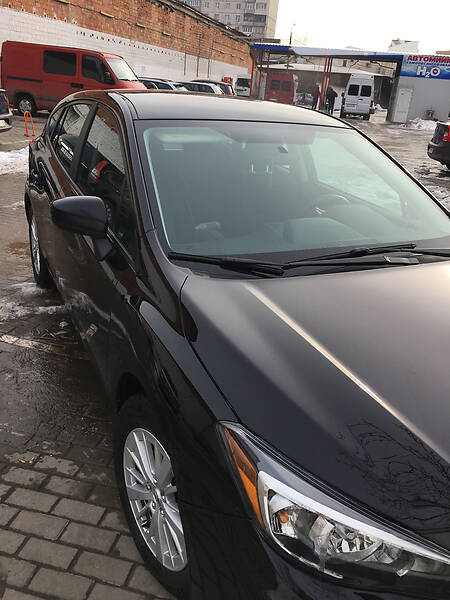 Хетчбек Subaru Impreza 2018 в Чернівцях