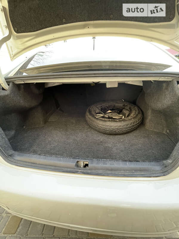 Седан Subaru Impreza 2015 в Дніпрі