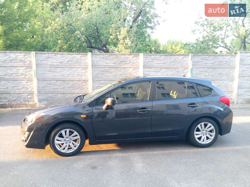 Хэтчбек Subaru Impreza 2015 в Киеве