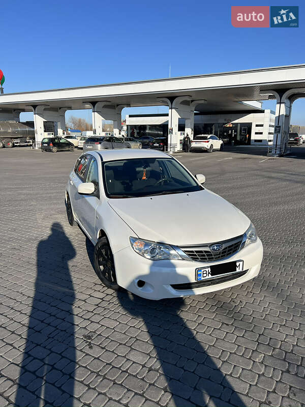 Хэтчбек Subaru Impreza 2008 в Ровно