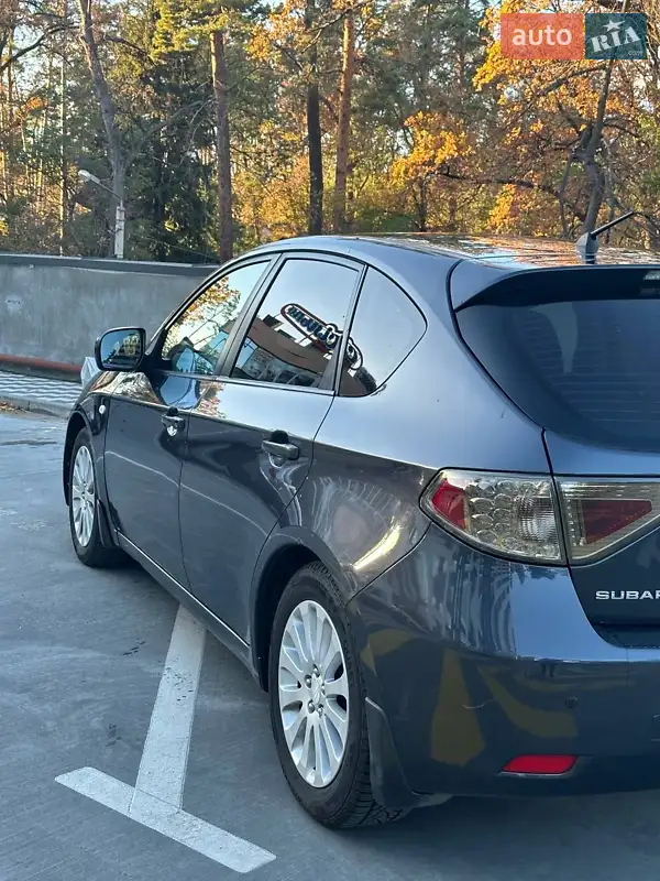 Хэтчбек Subaru Impreza 2010 в 
