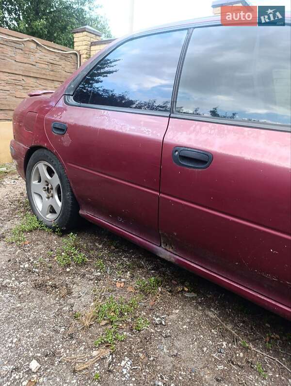 Седан Subaru Impreza 1993 в Днепре