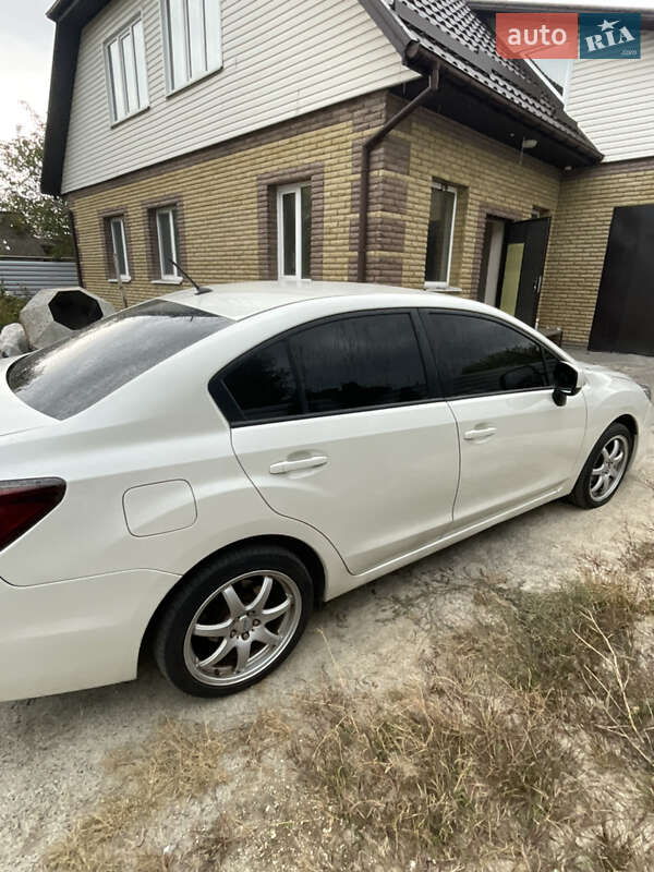 Седан Subaru Impreza 2015 в Дніпрі