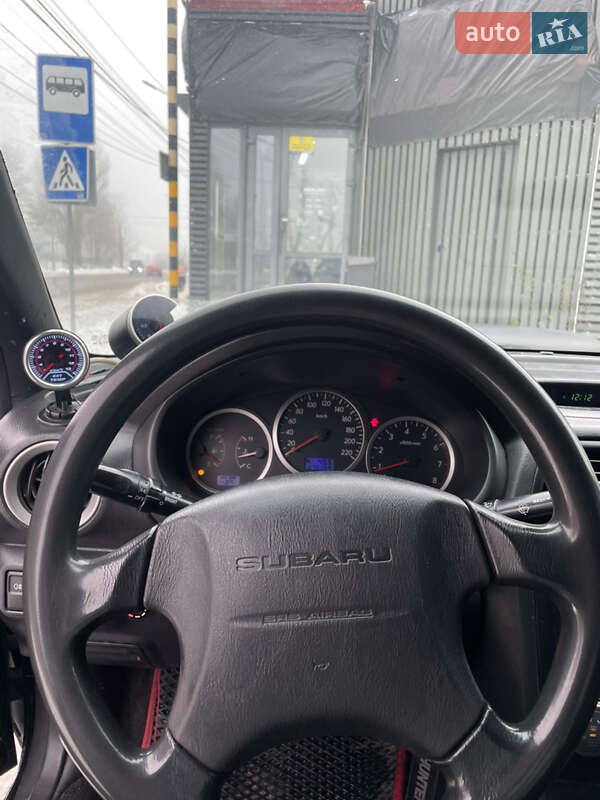 Седан Subaru Impreza 2004 в Новых Петровцах