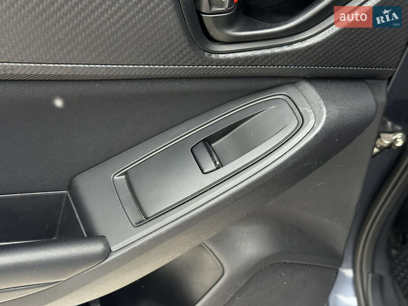 Седан Subaru Impreza 2017 в Днепре