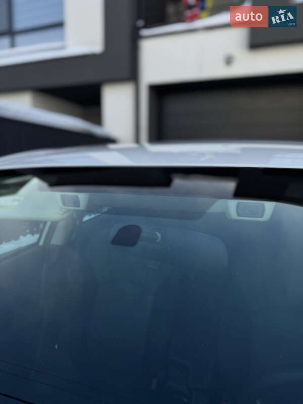 Седан Subaru Impreza 2023 в Тернополе