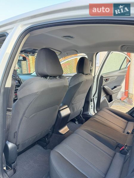 Седан Subaru Impreza 2023 в Тернополе