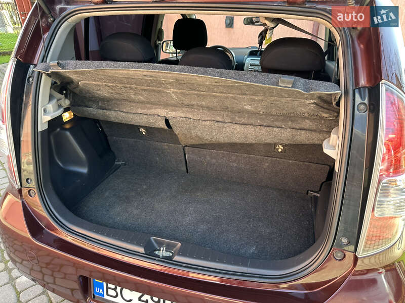 Хетчбек Subaru Justy 2009 в Дрогобичі