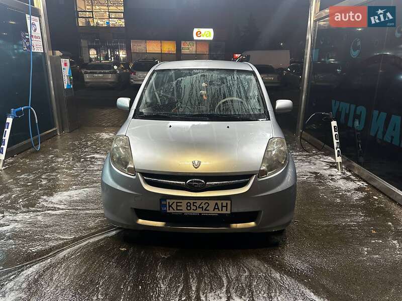 Хэтчбек Subaru Justy 2010 в Кривом Роге