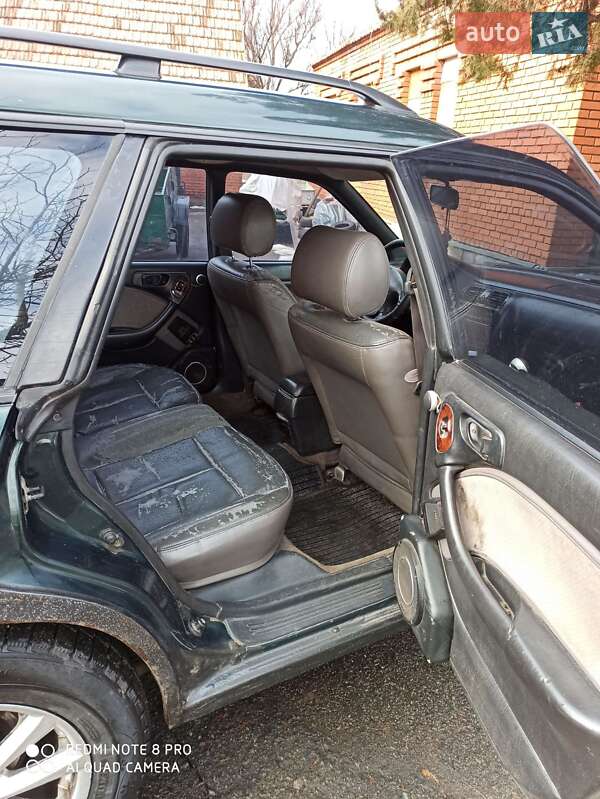Универсал Subaru Legacy Outback 1998 в Великой Багачке