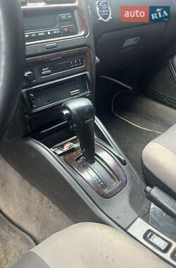 Универсал Subaru Legacy Outback 1998 в 