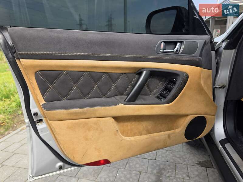 Универсал Subaru Legacy Outback 2004 в Львове