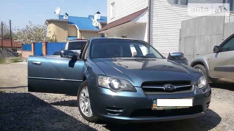Седан Subaru Legacy 2005 в 