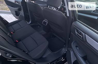 Седан Subaru Legacy 2015 в 