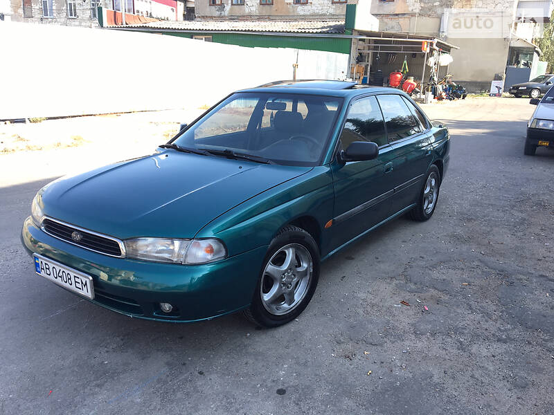 Седан Subaru Legacy 1997 в Могилев-Подольске