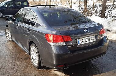 Седан Subaru Legacy 2010 в Києві