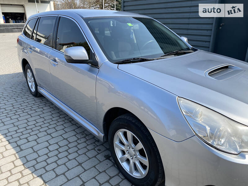 Универсал Subaru Legacy 2012 в Ивано-Франковске