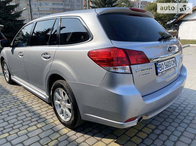 Универсал Subaru Legacy 2012 в Ивано-Франковске