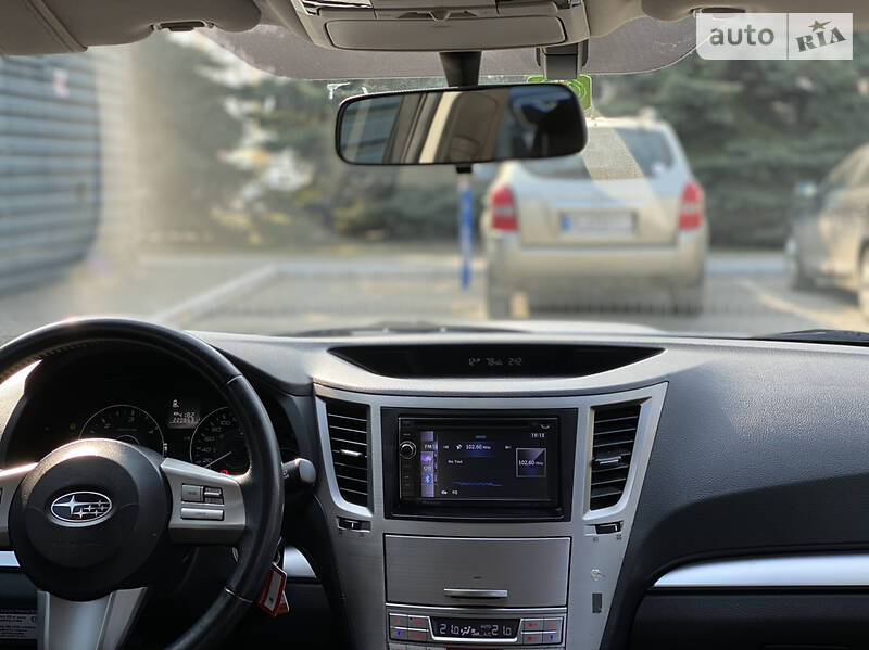 Универсал Subaru Legacy 2012 в Ивано-Франковске