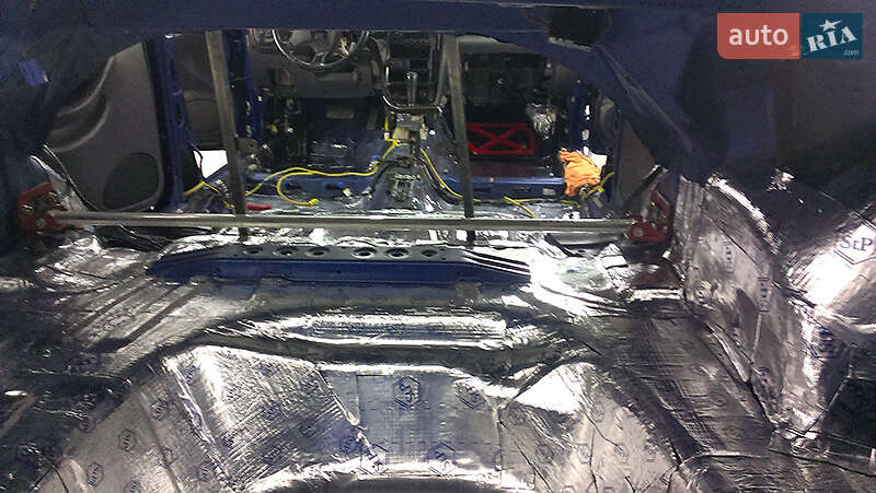 Седан Subaru Legacy 2002 в Днепре