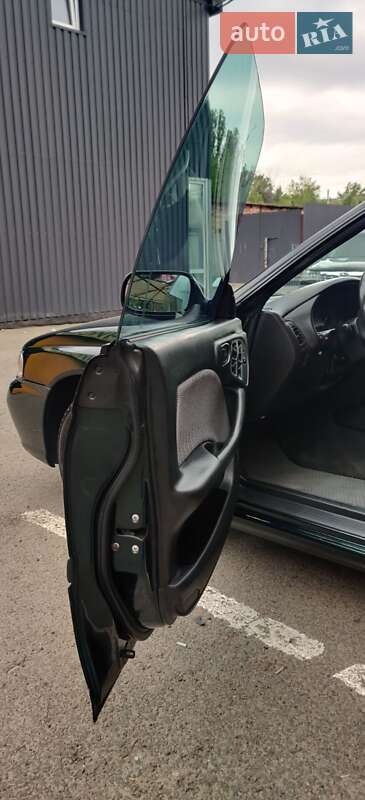 Седан Subaru Legacy 1998 в Киеве