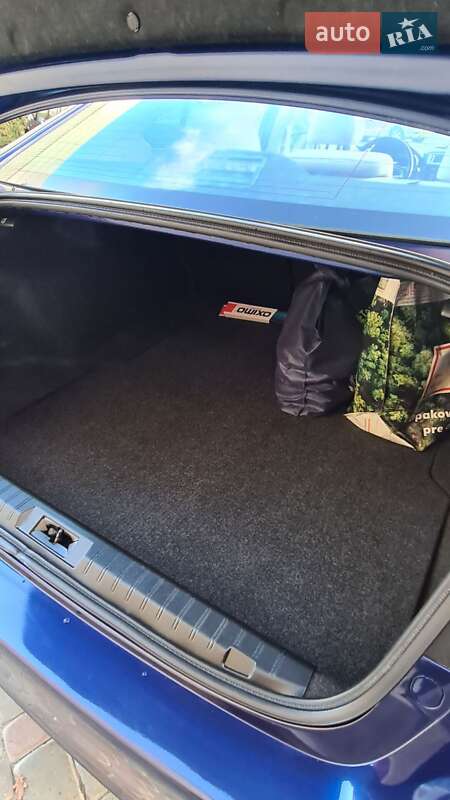 Седан Subaru Legacy 2017 в Харькове