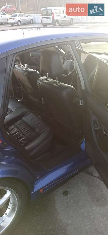 Седан Subaru Legacy 2002 в Днепре