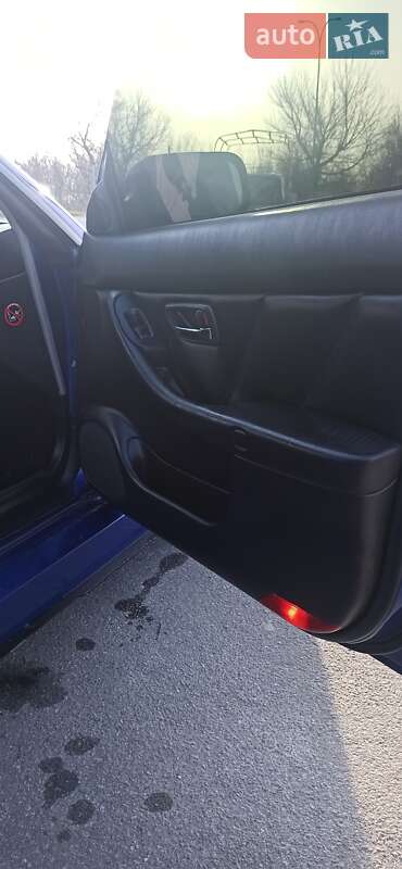 Седан Subaru Legacy 2002 в Днепре