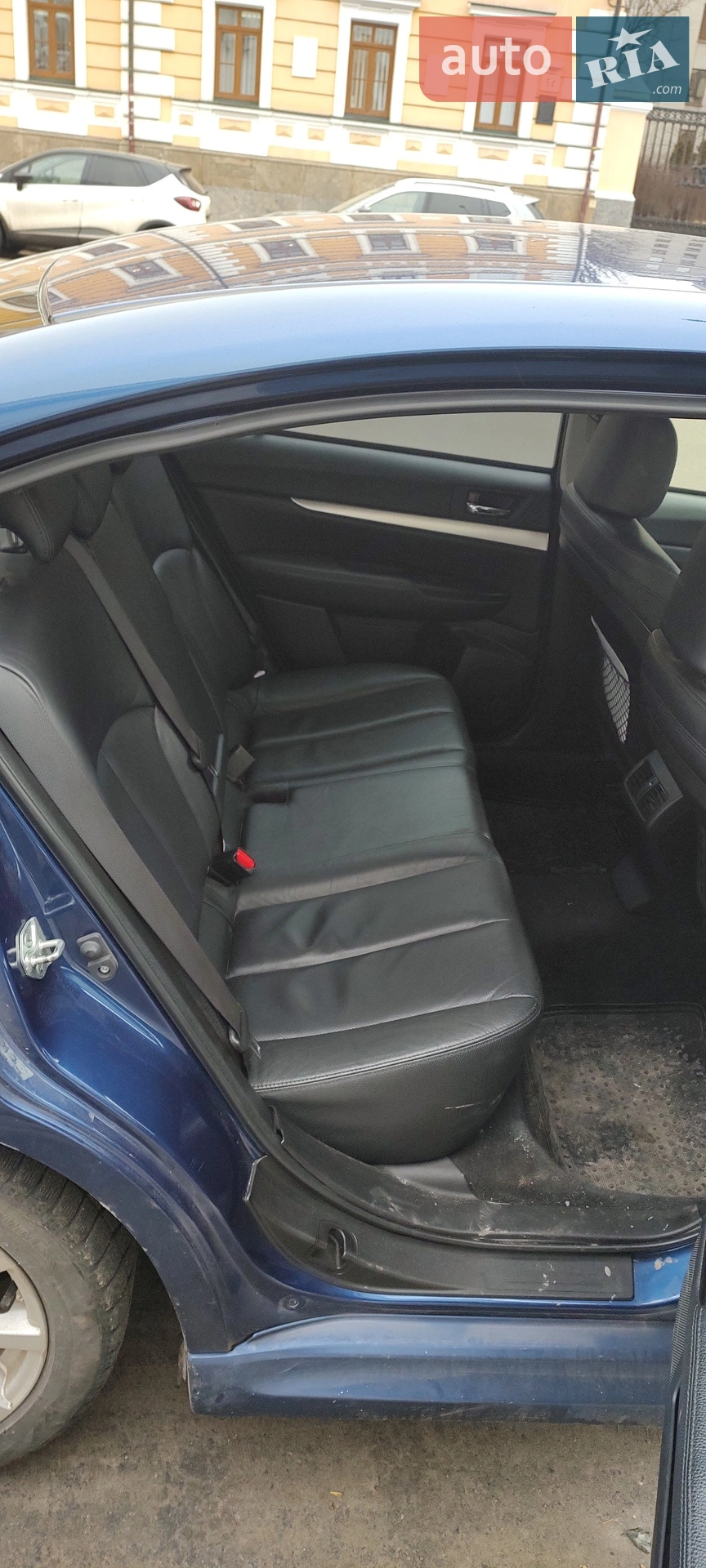2011 Subaru Legacy - мініатюра 2