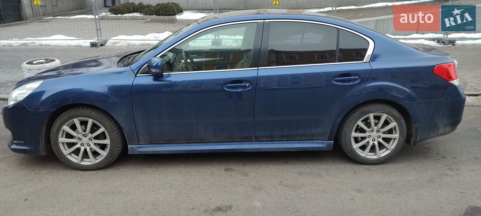 2011 Subaru Legacy - мініатюра 4