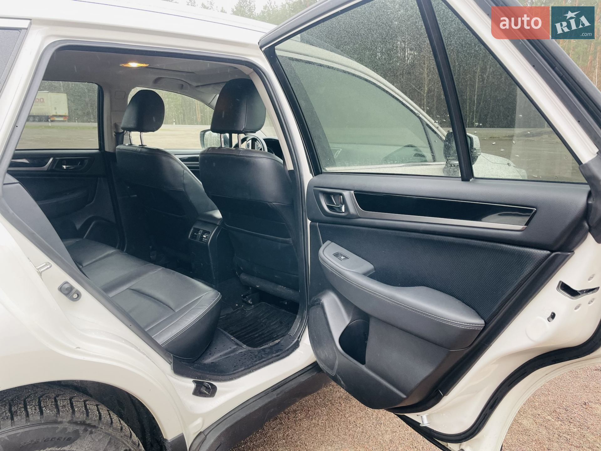 2015 Subaru Legacy - мініатюра 28