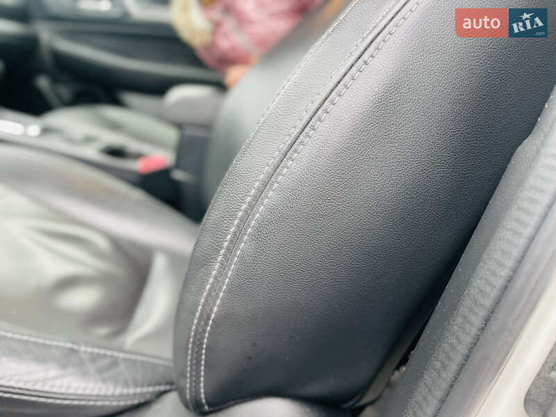 Универсал Subaru Legacy 2015 в Вараше фото 44 Универсал Subaru Legacy 2015 в Вараше