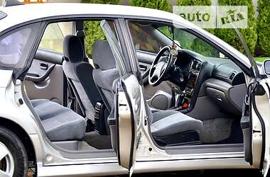 Седан Subaru Legacy 2000 в 