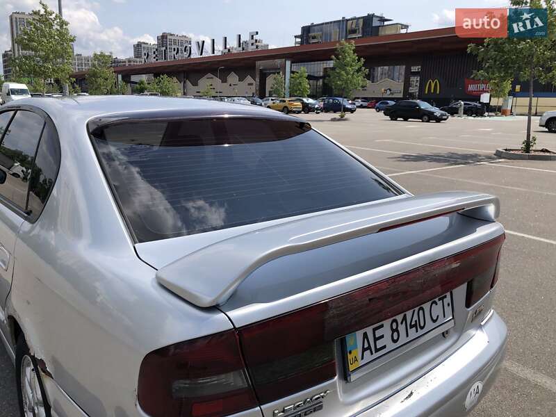 Седан Subaru Legacy 2002 в Києві