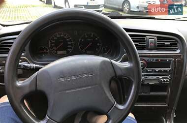 Седан Subaru Legacy 2002 в Києві