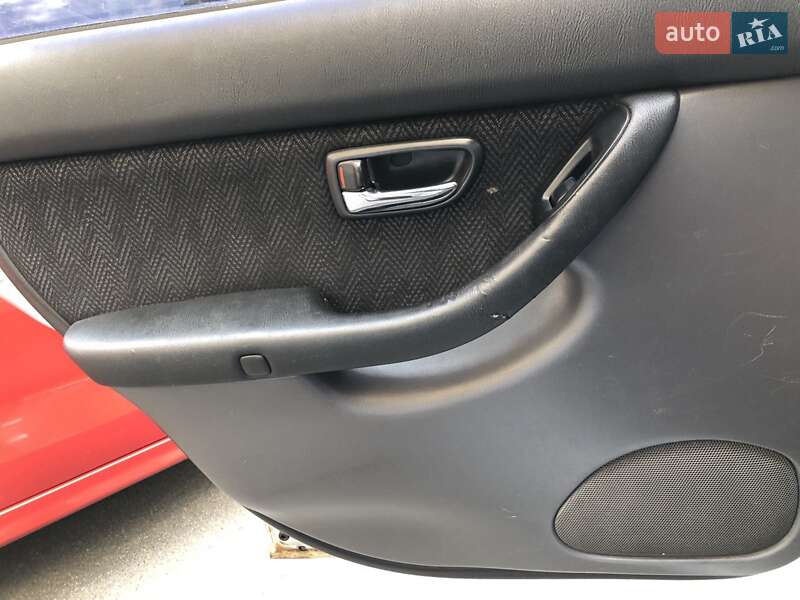 Седан Subaru Legacy 2002 в Києві