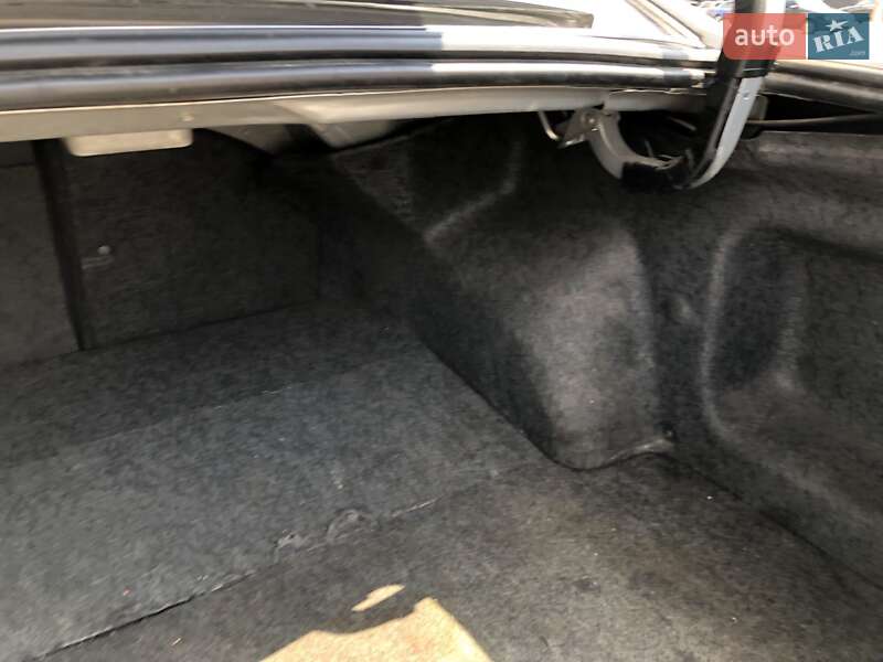 Седан Subaru Legacy 2002 в Києві