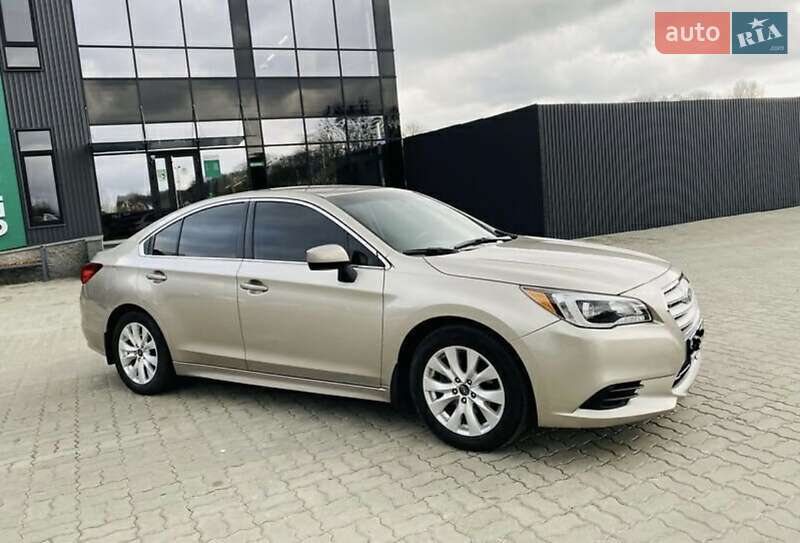 Седан Subaru Legacy 2015 в Горишних Плавнях