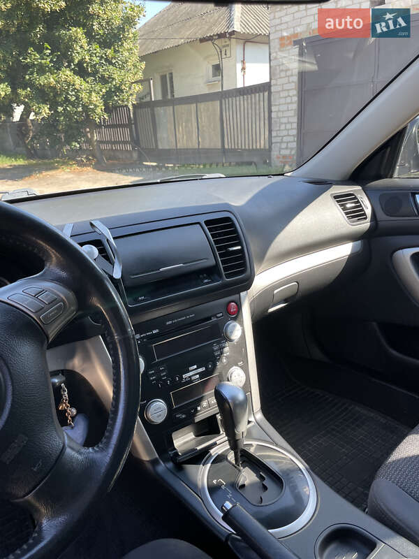 Седан Subaru Legacy 2006 в Днепре