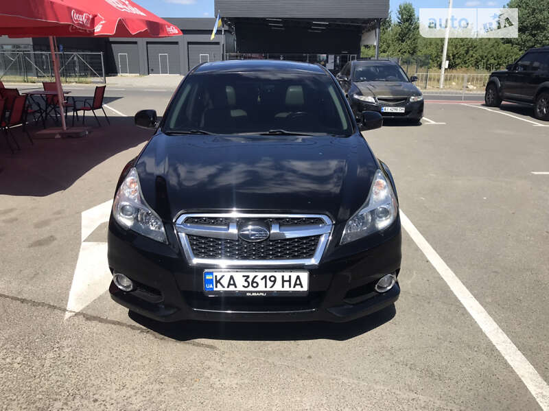 Седан Subaru Legacy 2014 в Києві