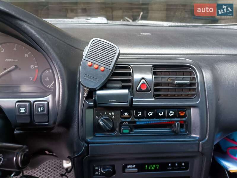 Седан Subaru Legacy 1997 в Днепре