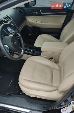 Седан Subaru Legacy 2018 в 