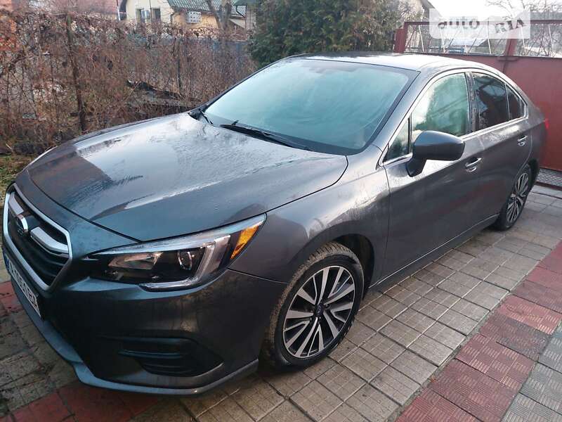 Седан Subaru Legacy 2018 в Киеве