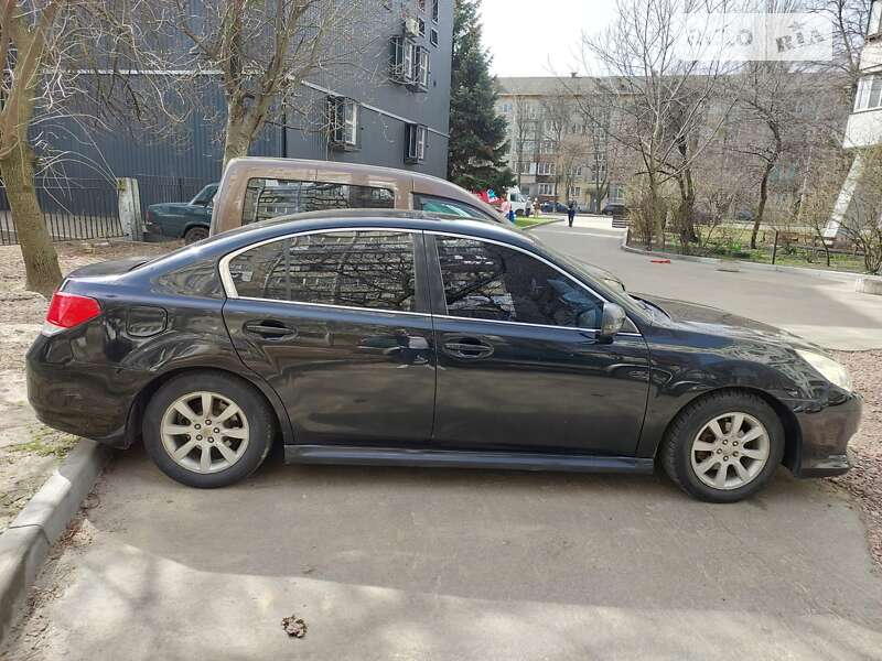 Седан Subaru Legacy 2010 в Киеве