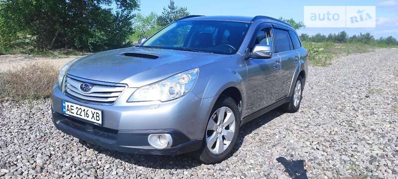 Универсал Subaru Legacy 2011 в Каменском