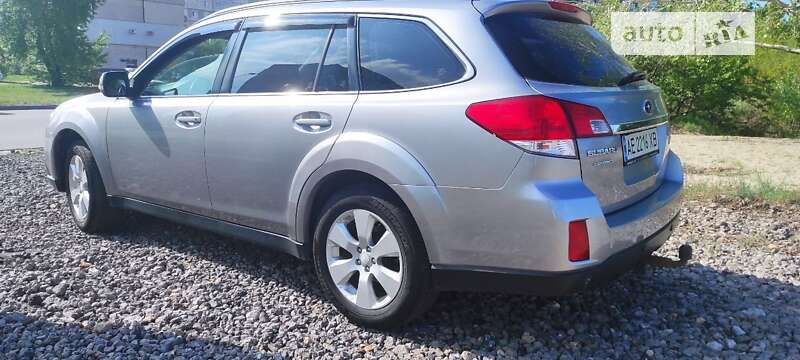 Универсал Subaru Legacy 2011 в Каменском
