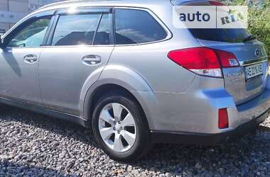 Универсал Subaru Legacy 2011 в 