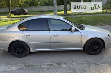 Седан Subaru Legacy 2004 в 