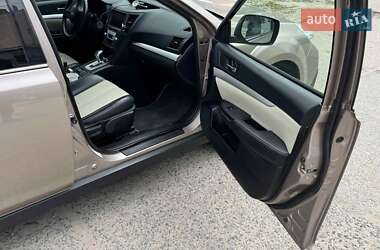 Универсал Subaru Legacy 2013 в 